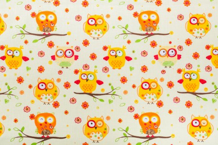 Žlté sovičky, šírka 140 cm, cena 3,90 €